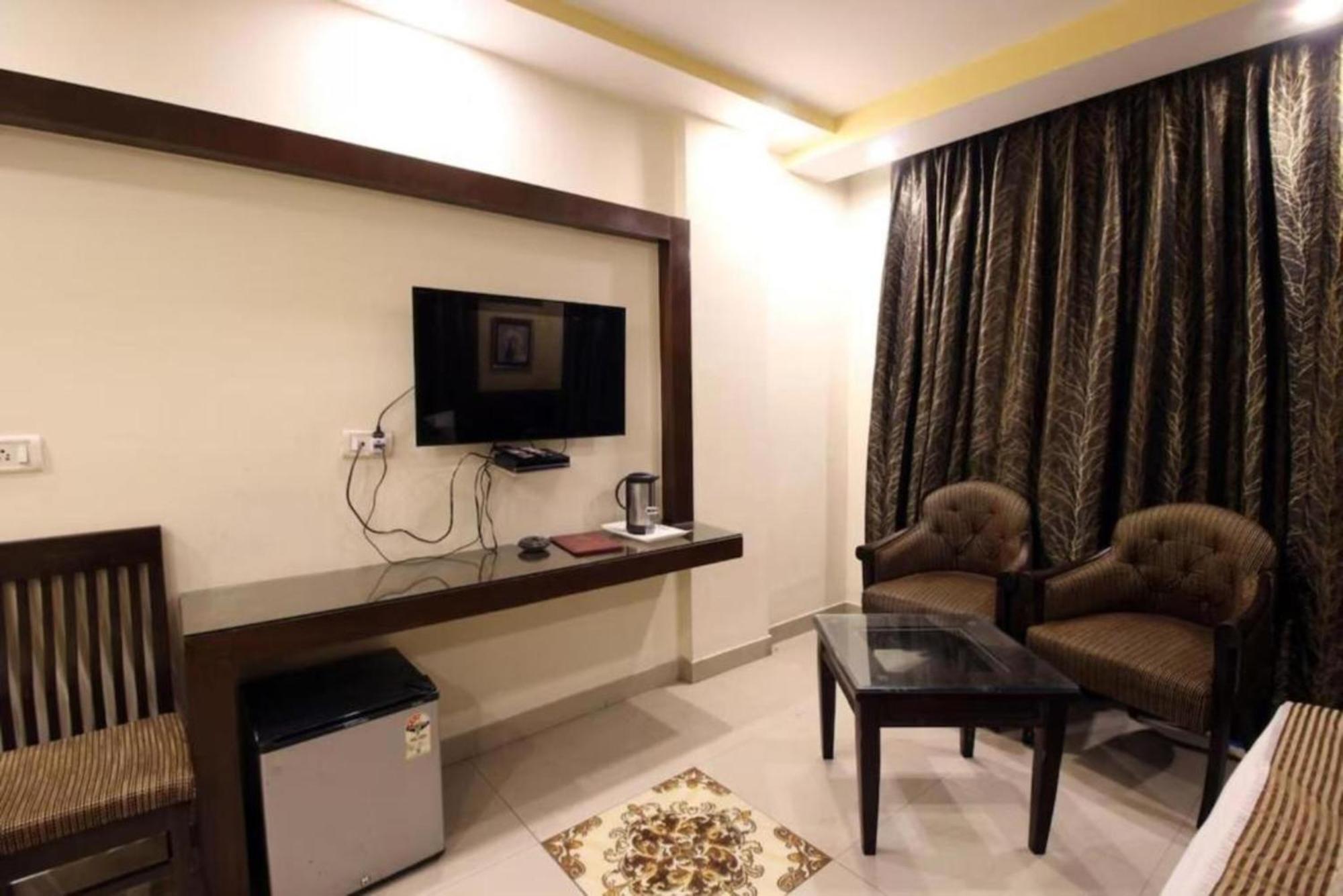 Hotel Star View-Nuova Delhi Esterno foto